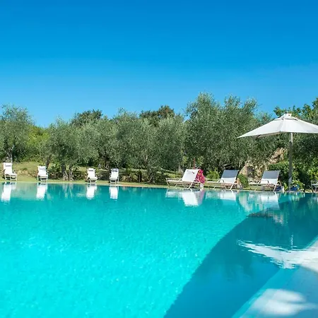 Country House With Swimming Pool In Toscana/umbria