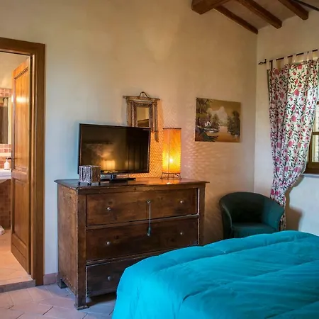 Country House With Swimming Pool In Toscana/umbria Villa Città della Pieve